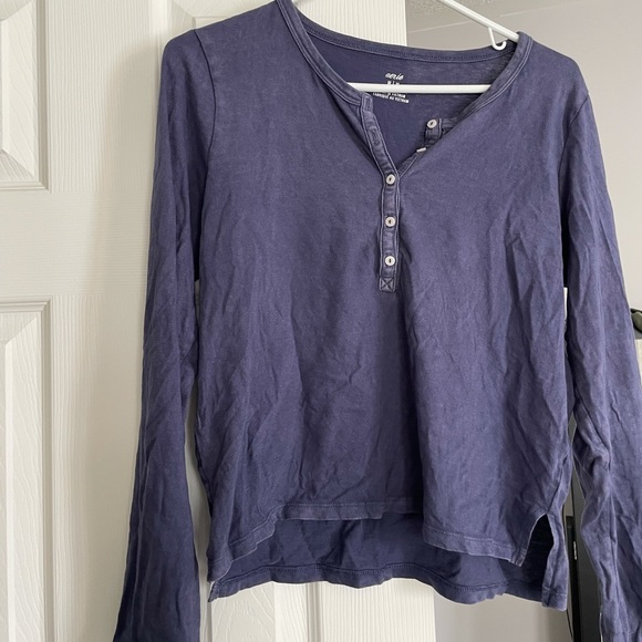 aerie long sleeve - Picture 1 of 1